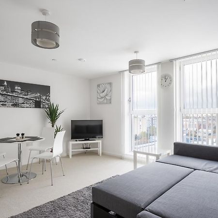 City View Apartment Bedford Esterno foto