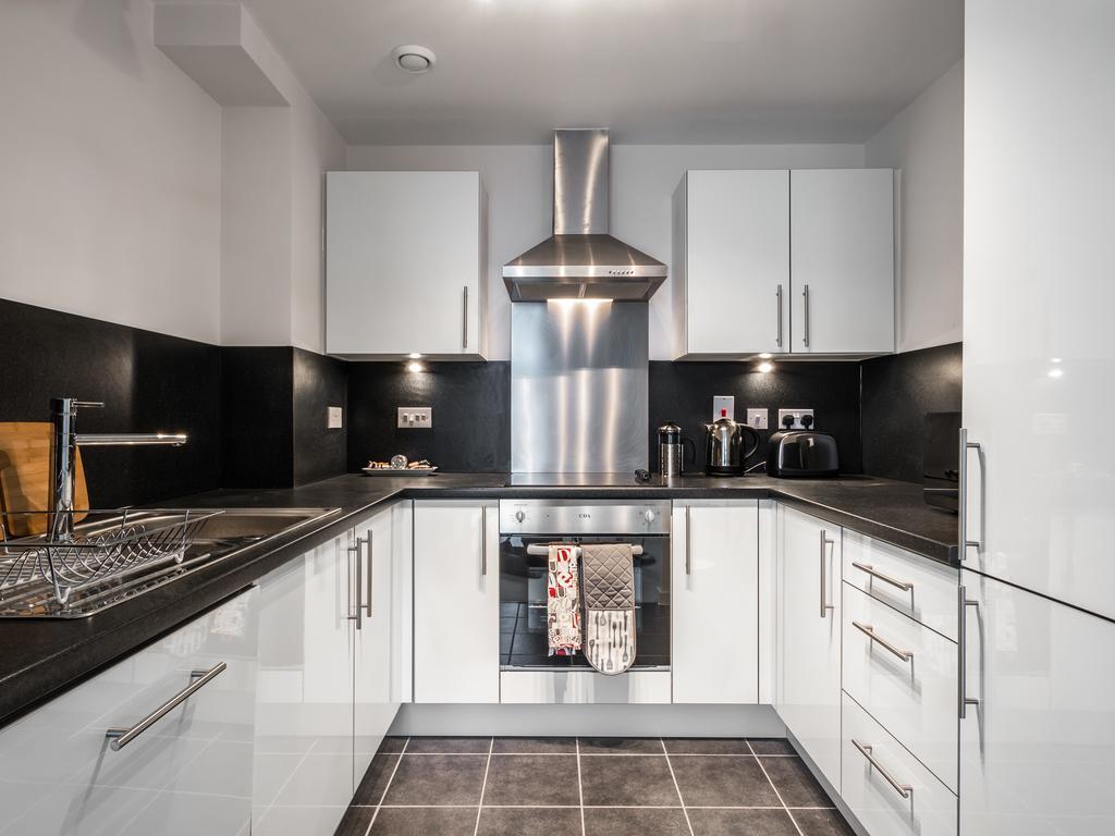 City View Apartment Bedford Esterno foto