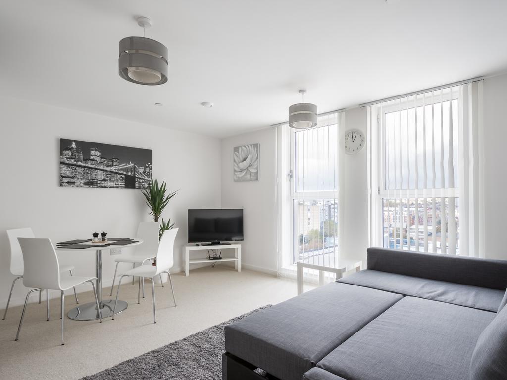 City View Apartment Bedford Esterno foto