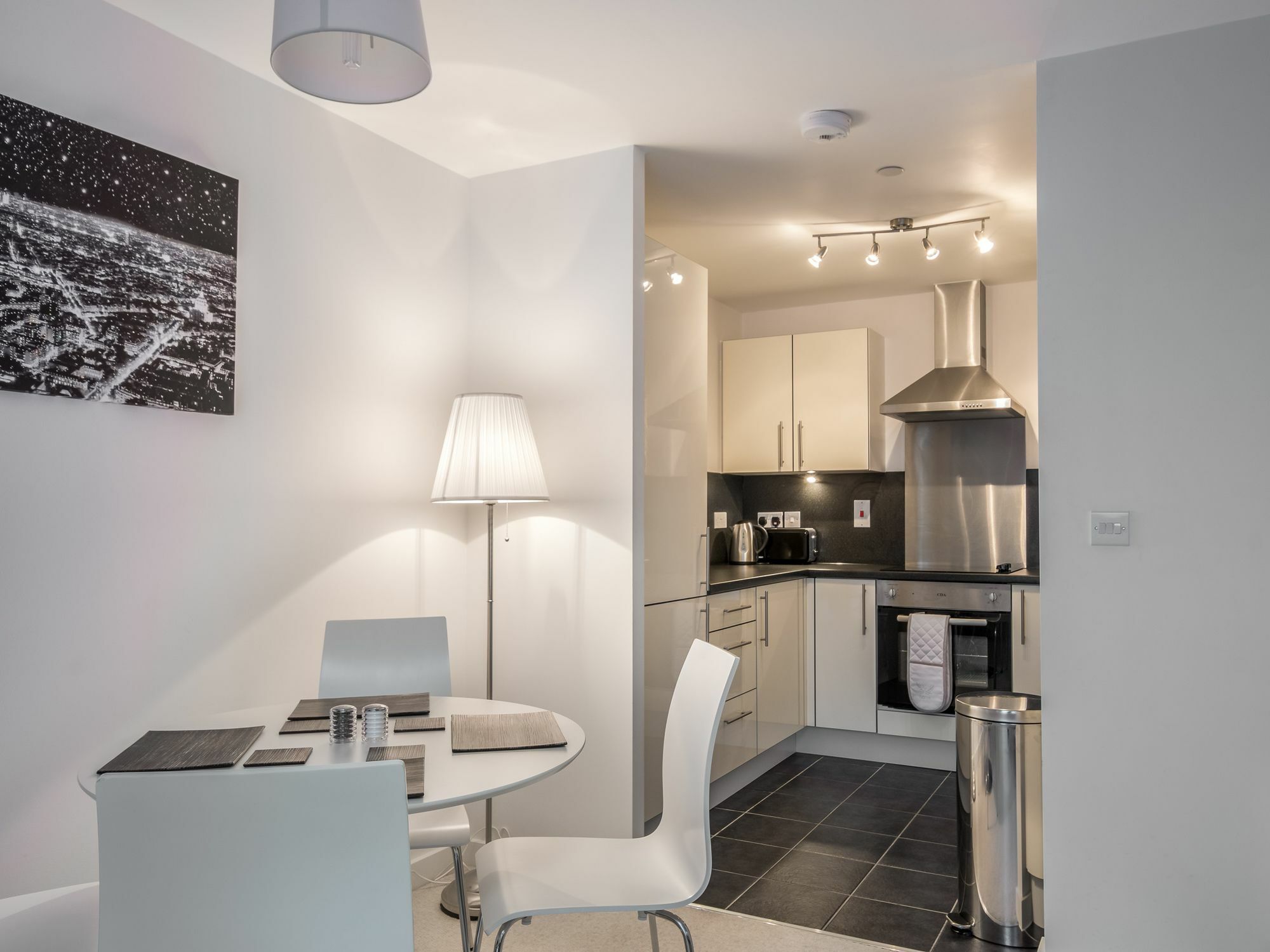 City View Apartment Bedford Esterno foto